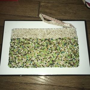 ✨sale✨NWOT Unique Green Beaded Wristlet!